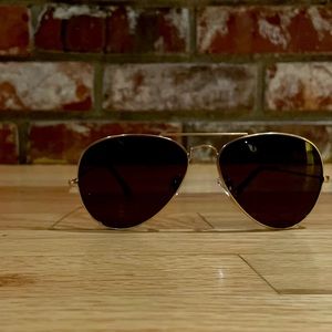 Lucky Brand gold aviator sunglasses